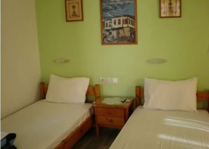 Artemis 3* Chora (Ios)