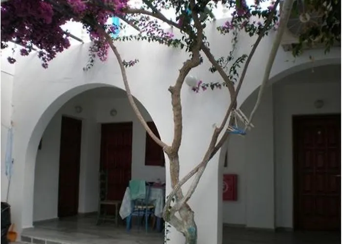 Artemis Aparthotel Chora (Ios)