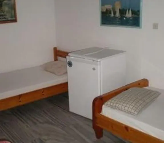 Artemis Aparthotel 3*