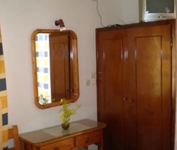 Aparthotel Artemis Chora (Ios)